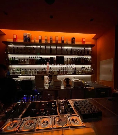 体验完朝阳保健按摩后来这喝一杯放松灵魂–BRONZE Whisky&Cocktail(世界城店)