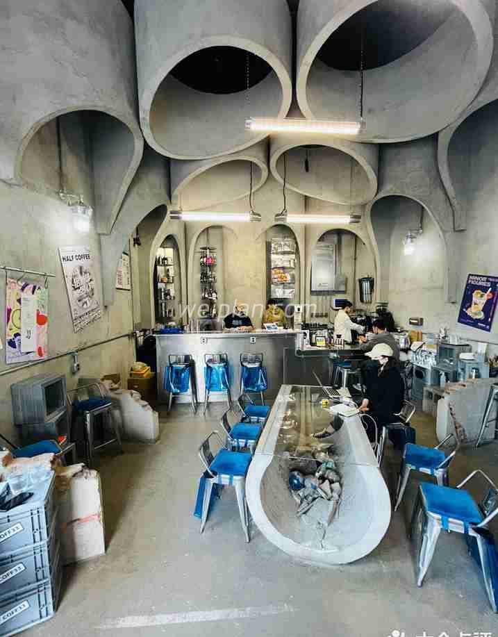 废墟上的超酷东城养生减压Cafe– HALF COFFEE ABSOLUT BAR