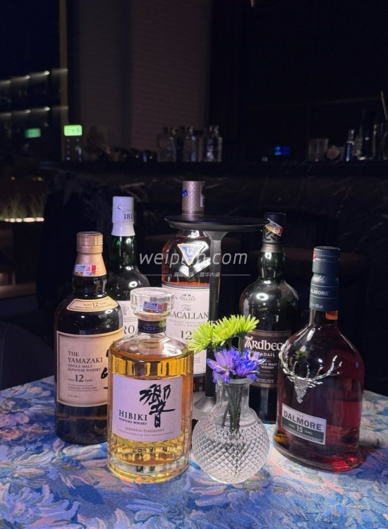 北京夜生活深处的微醺秘境：京巷花园露台酒吧