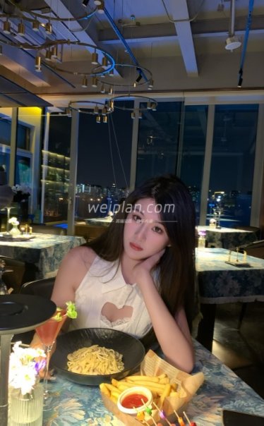 北京夜生活深处的微醺秘境：京巷花园露台酒吧